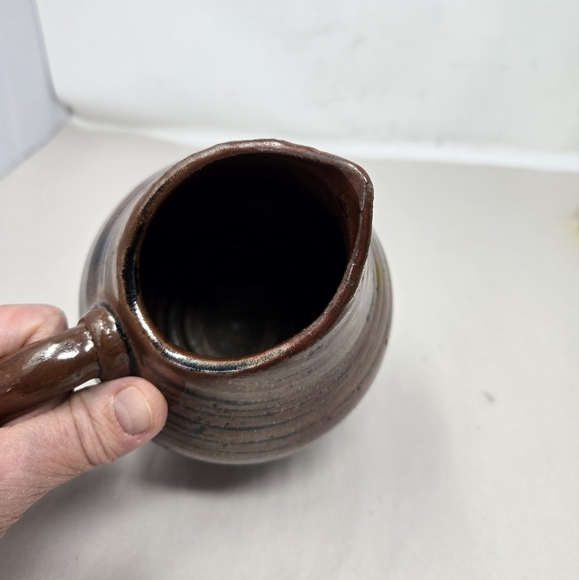 Studio Pottery Art Flower Vase With Handle Heavy Painted Black & Brown Glazed - Picture 6 of 10